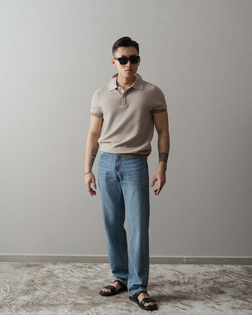 Áo thun có cổ dệt kim