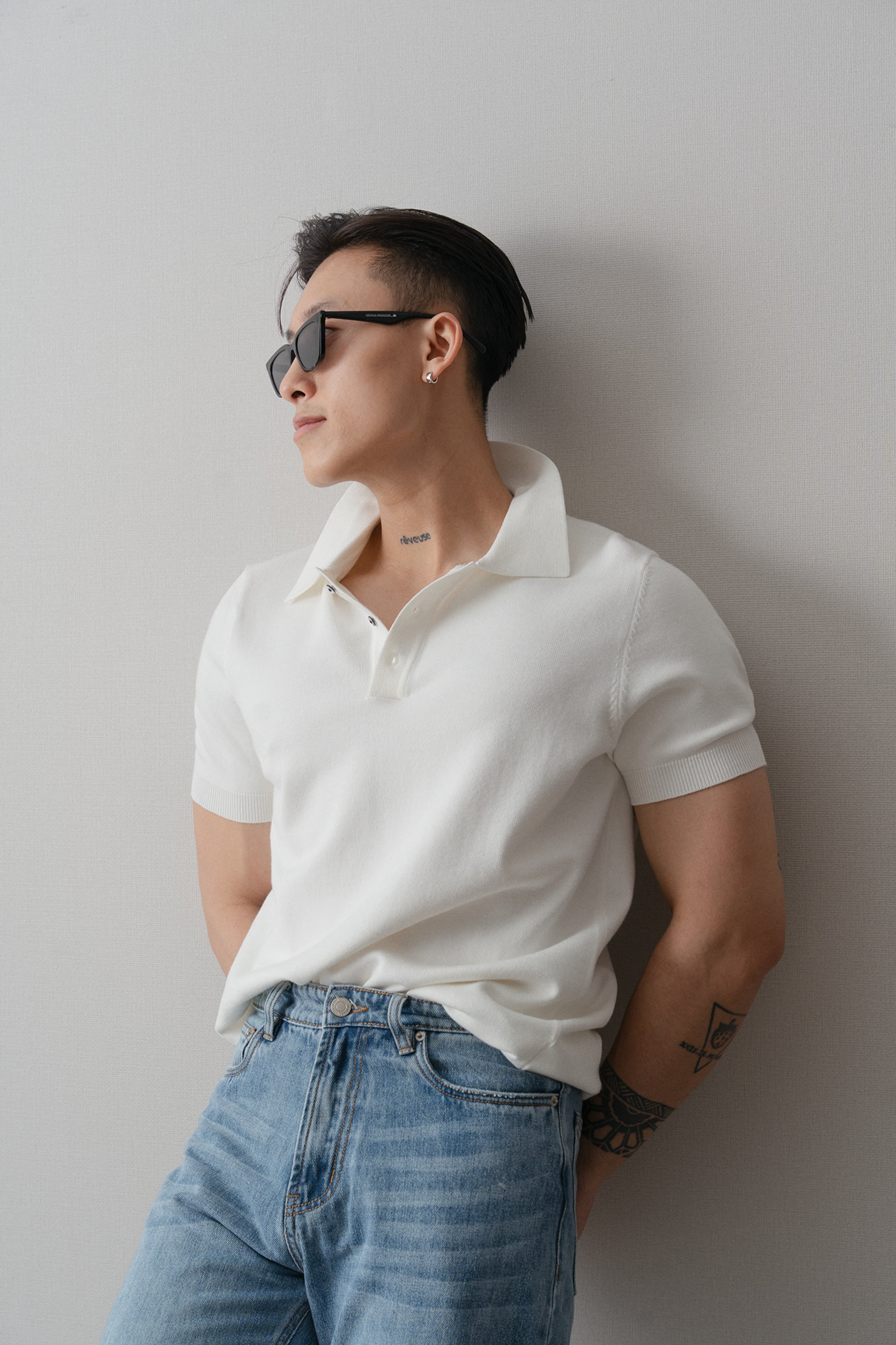 Áo thun có cổ dệt kim