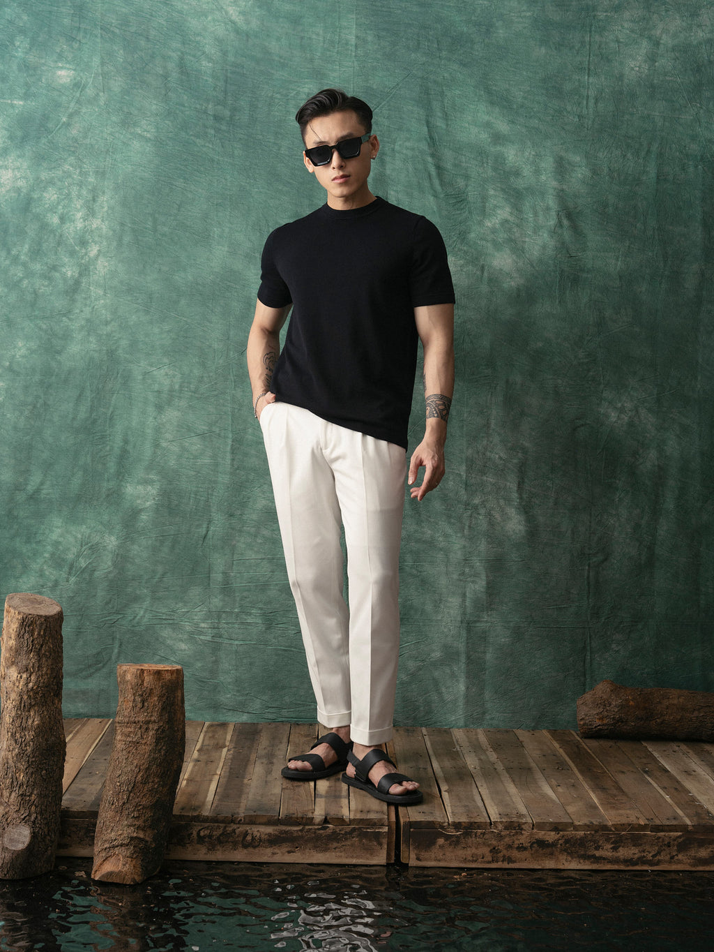 Áo thun cổ tròn dệt kim