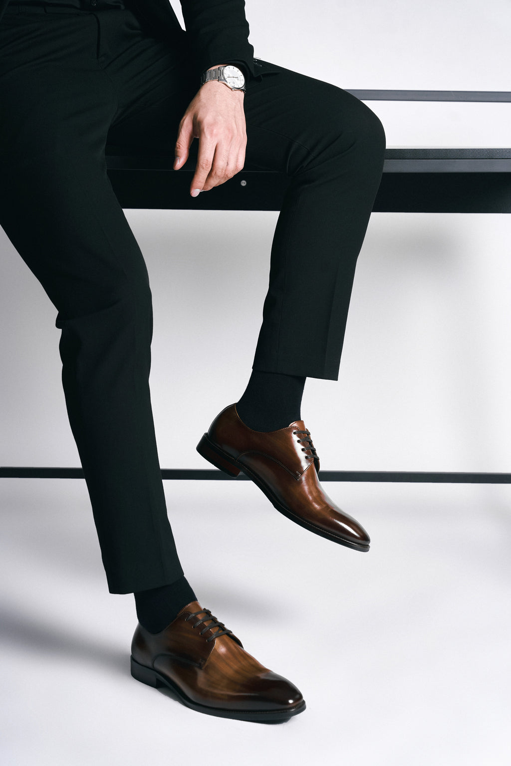 Giày Oxford đen có viền