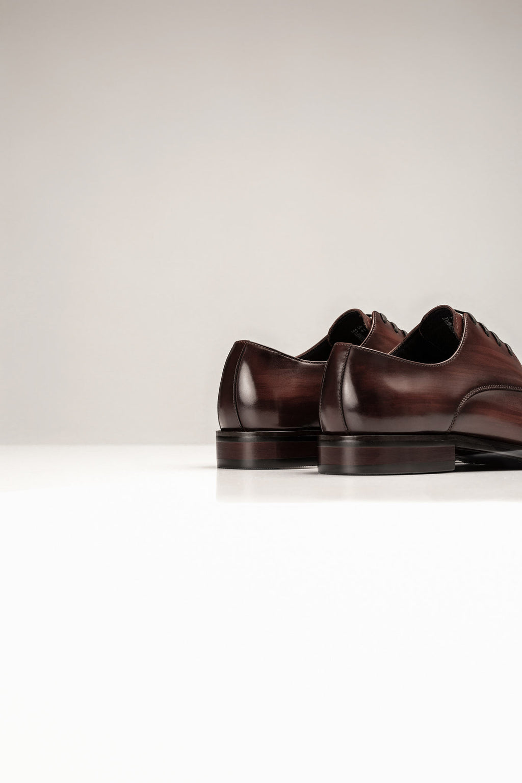 Giày Oxford đen có viền