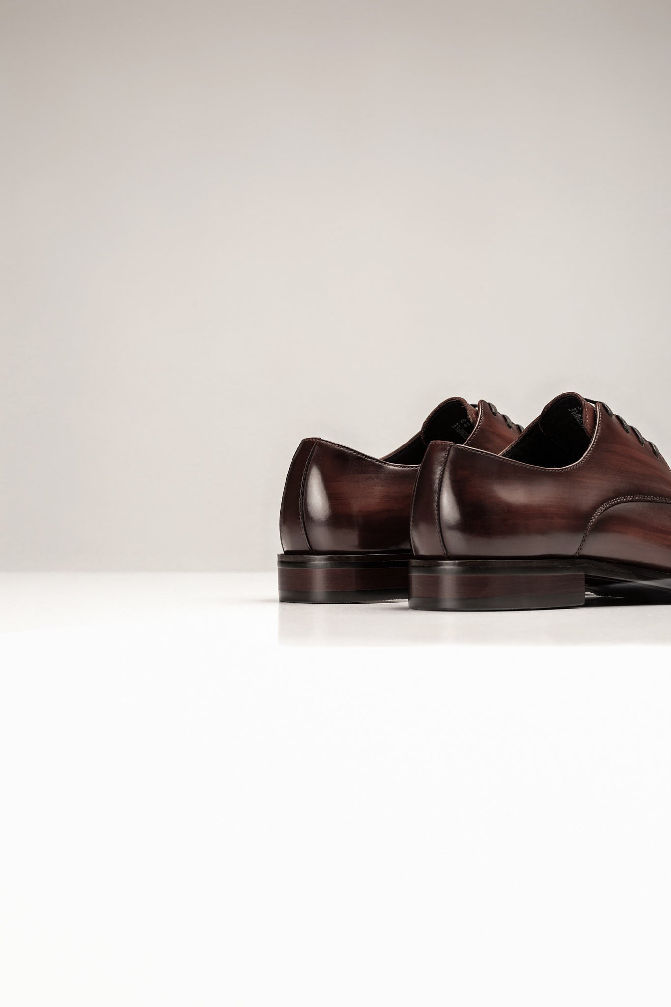 Giày Oxford đen có viền