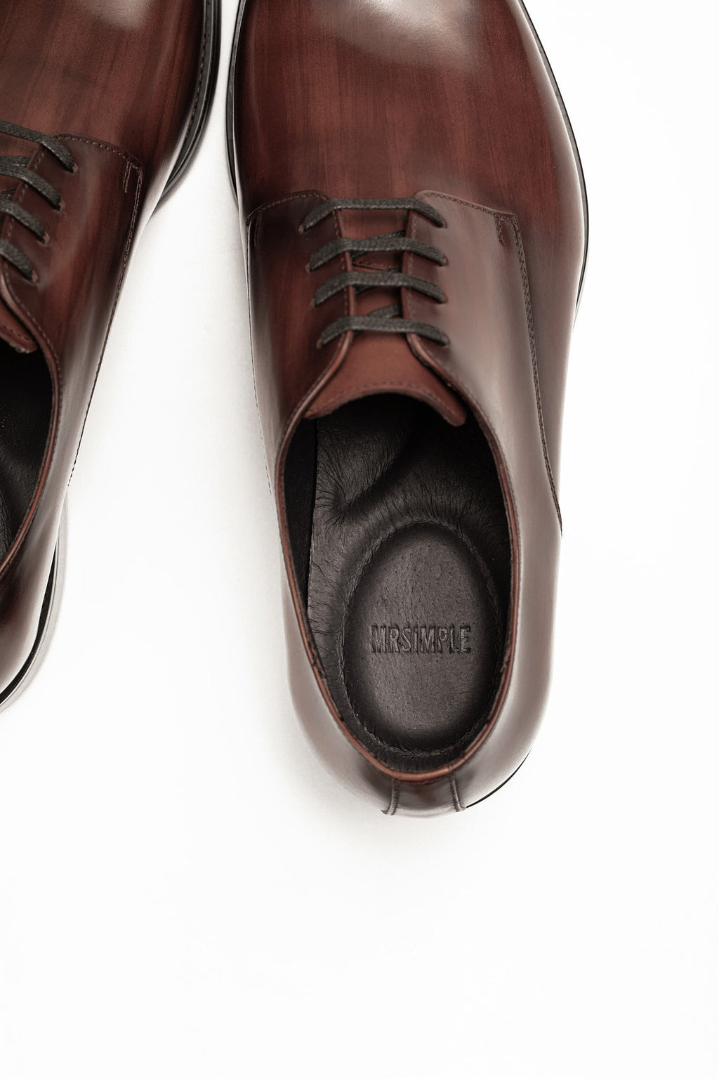 Giày Oxford đen có viền