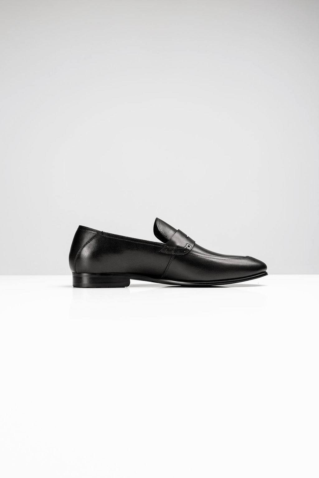 Giày Loafer đen