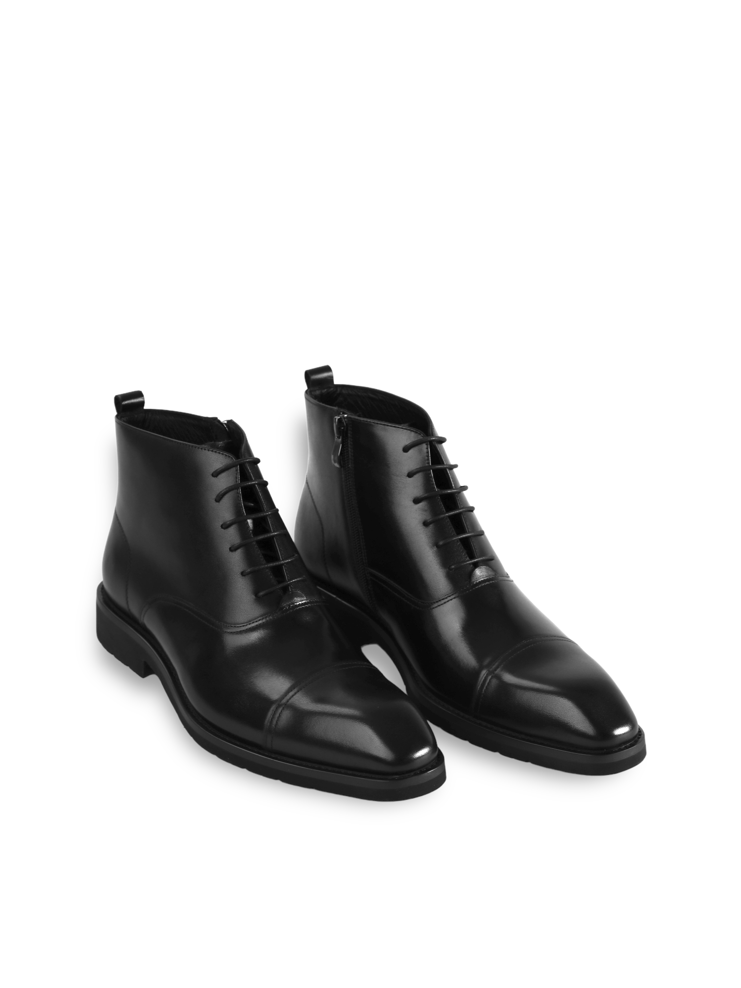 Giày Boots đen có viền