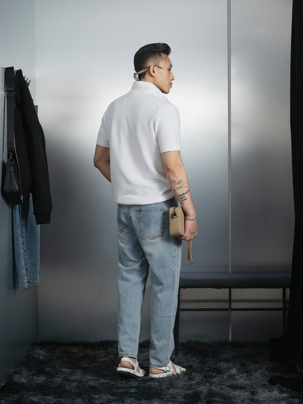 Áo thun có cổ dệt kim