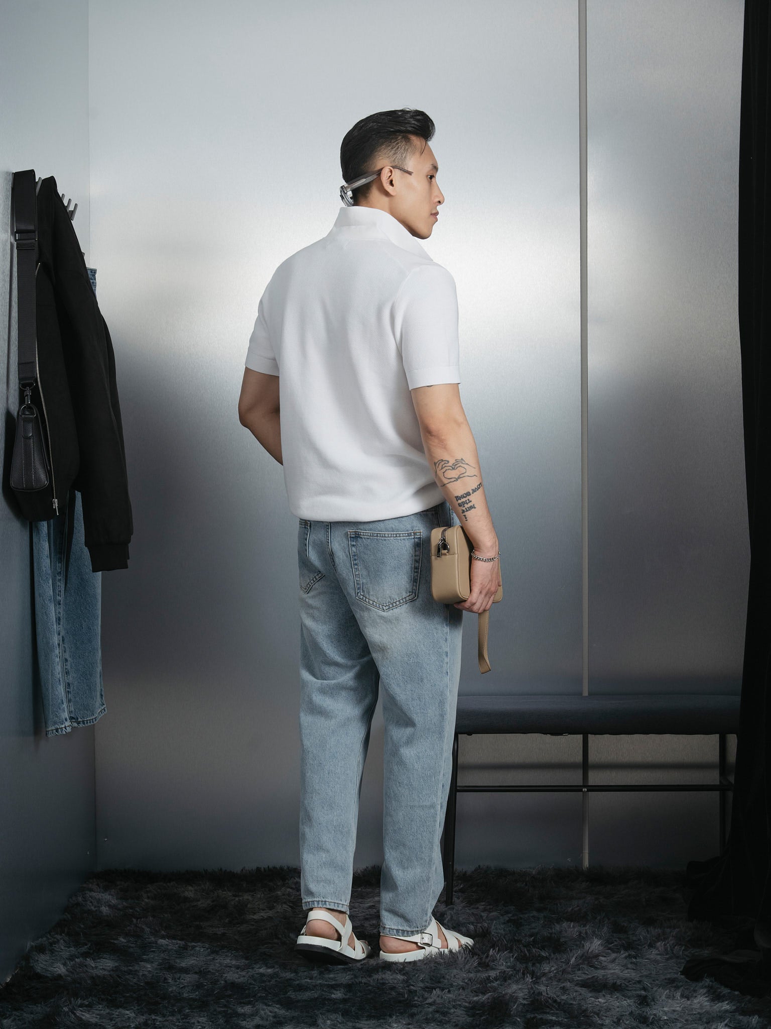 Áo thun có cổ dệt kim