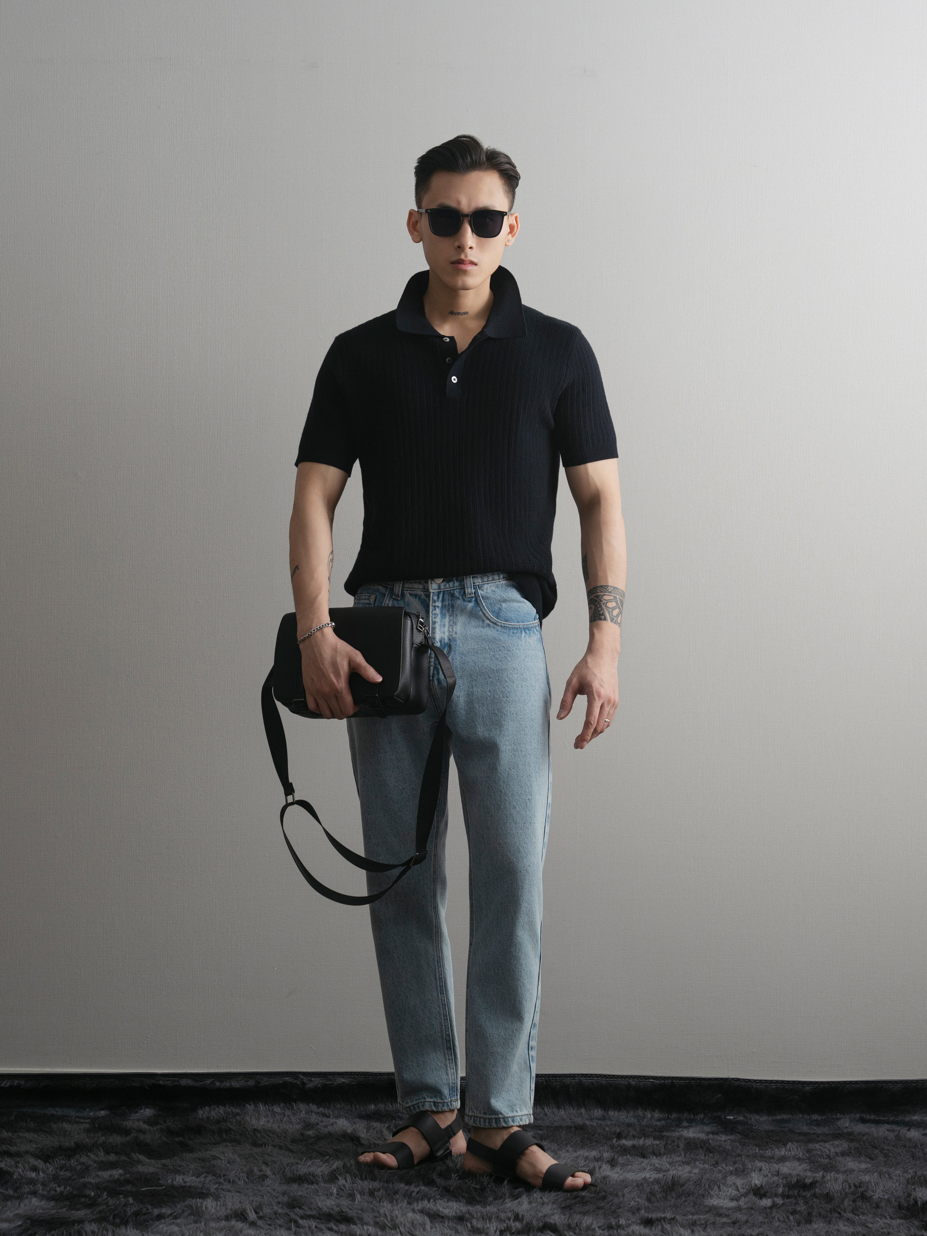 Áo thun có cổ dệt kim